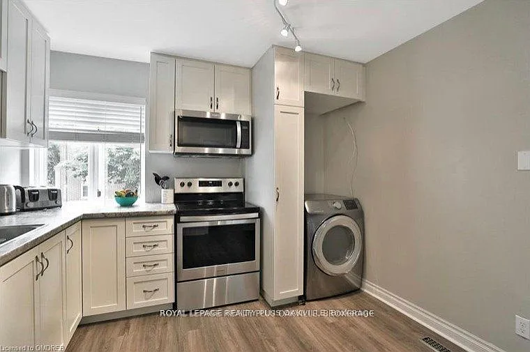 312 Reynolds St #6 — Photo 9