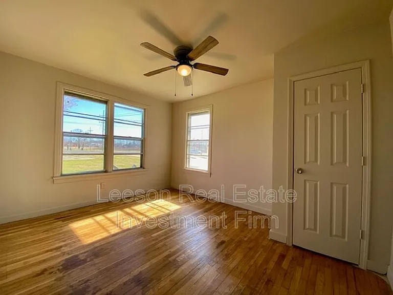 547 Wyche St — Photo 7