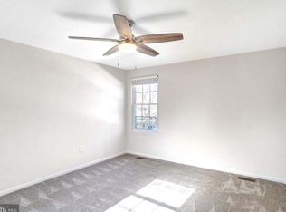 1324 Rock Chapel Rd, Herndon, VA 20170