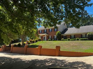 46 W Cottonwood Ln, Columbus, MS 39705