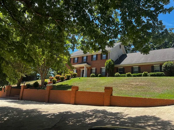 46 W Cottonwood Ln, Columbus, MS 39705