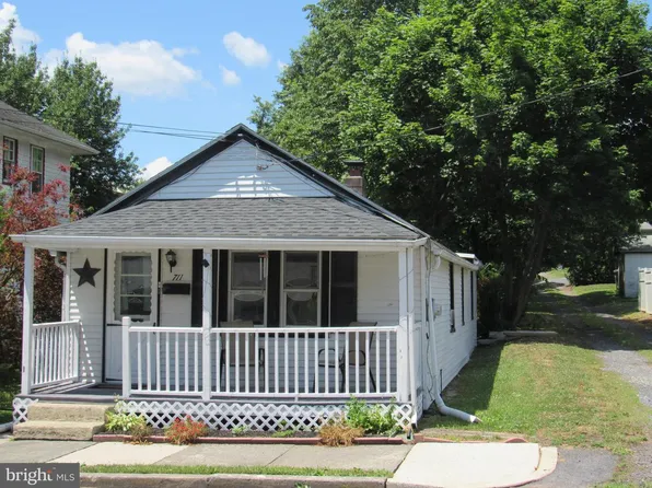 711 E Vine St, Pottstown, PA 19464