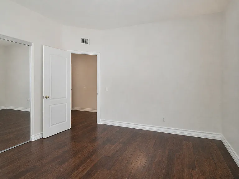 23287 Park Basilico — Photo 32