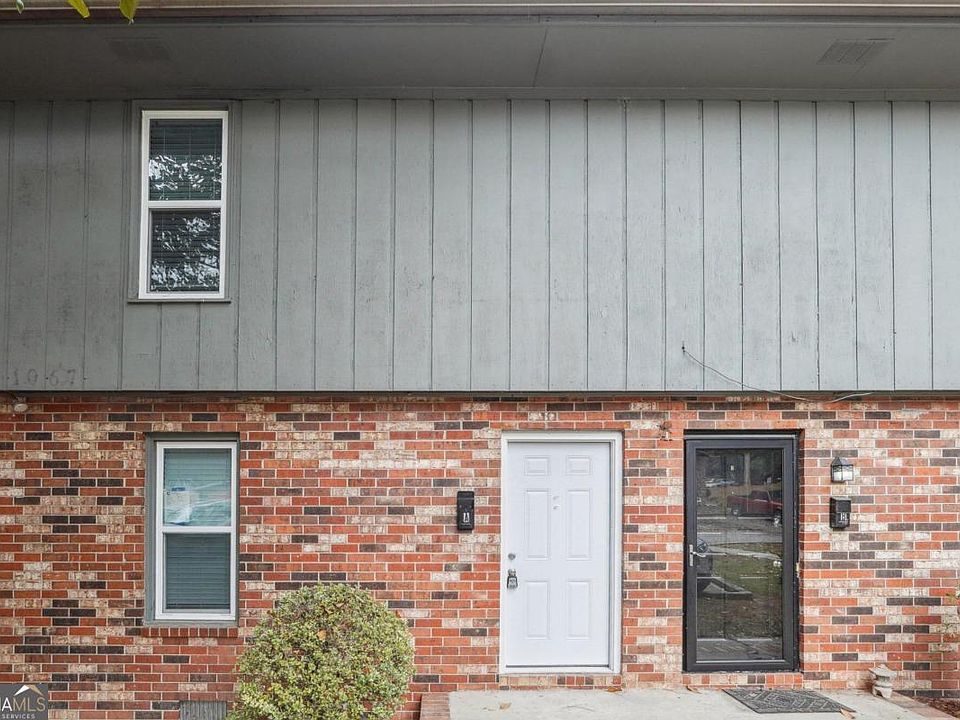 1st image of 1067 Oakland Ave SE APT A