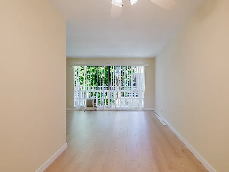4505 Fulton Ave #B — Photo 16