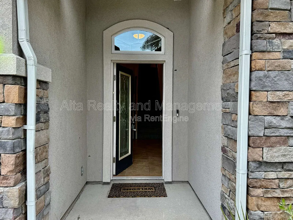 Building Photo - 112 Morayshire Ct