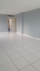 8000 Harding Ave APT 5A, Miami Beach, FL, 33141