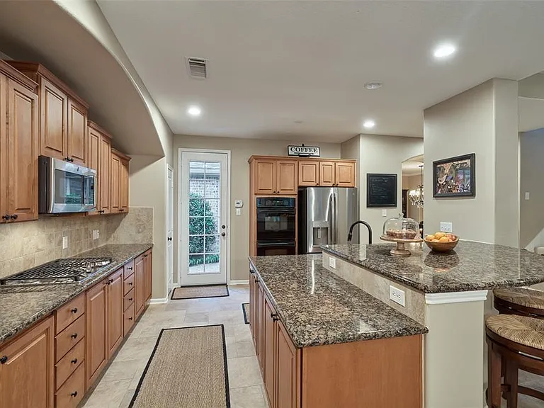 43 S Longsford Cir — Photo 8