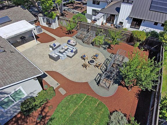 5th image of 16490 Englewood Ave