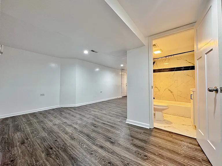 3316 W Flournoy St #G — Photo 13