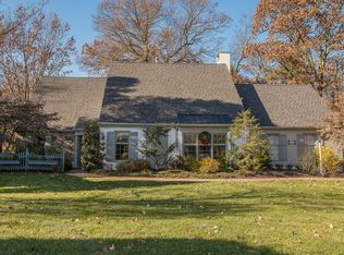 306 Doe Run Ln, Wayne, PA 19087