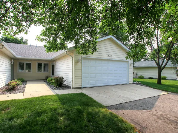1058 Prairie View Dr SW, Hutchinson, MN 55350