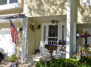 5 Mayfair Ct, Little Silver, NJ 07739