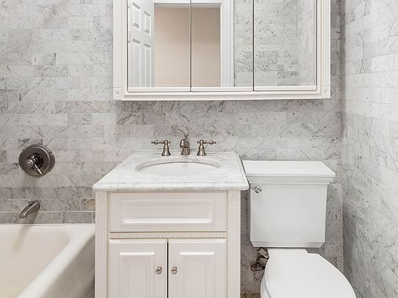 5th image of 23 W 73rd St #1006