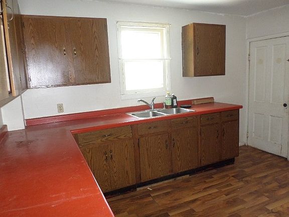 3rd image of 248 E Michigan Ave