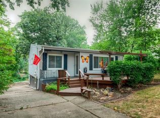 2614 Sheridan Ave, Des Moines, IA 50310