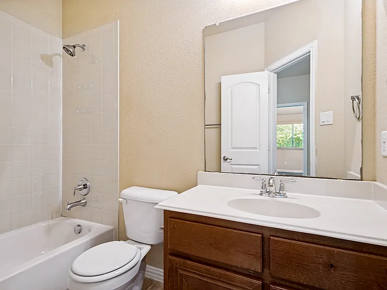 241 Barrington Ln — Photo 19