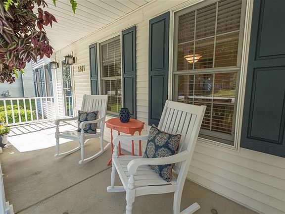 4th image of 1811 Lilac Trails Ct
