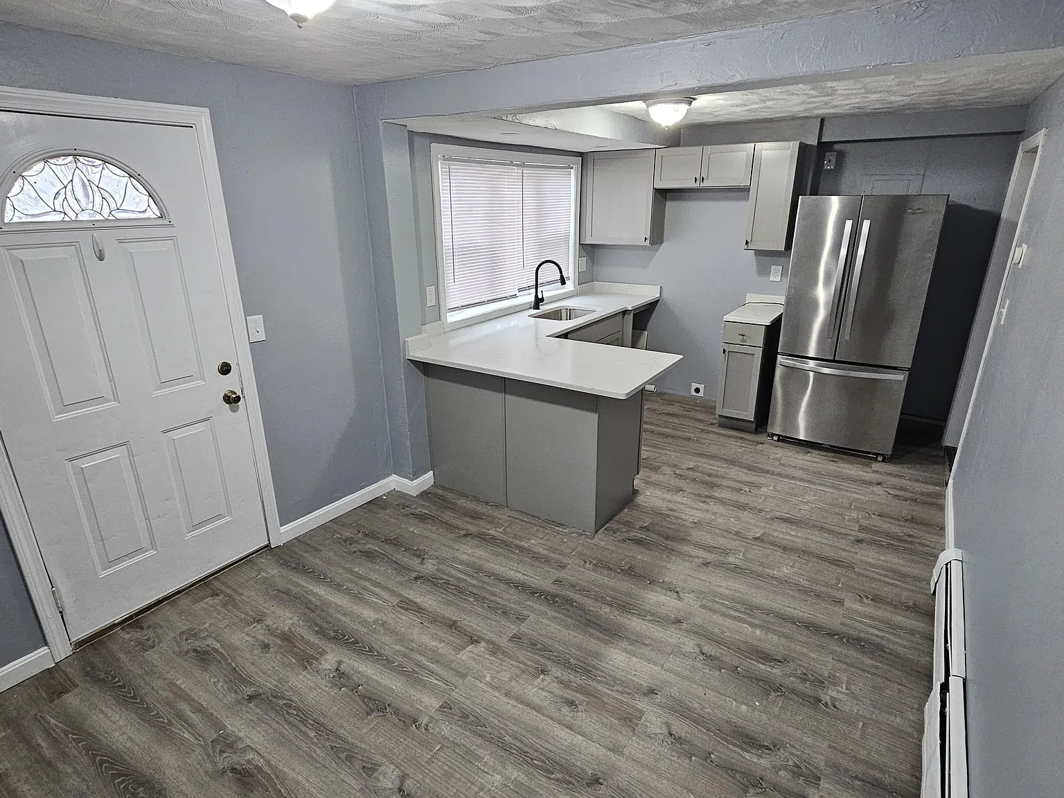 88 Vine St — Photo 2