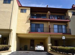 10 Empire Dr, Egg Harbor Township, NJ 08232
