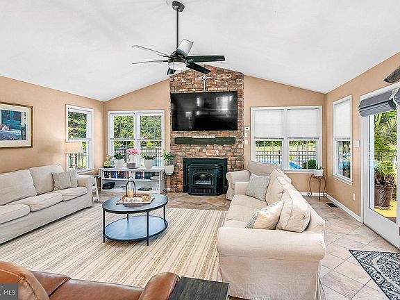 5th image of 29264 Dogwood View Rd
