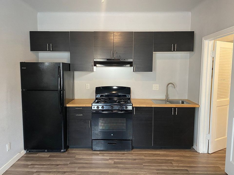 1st image of 1000 Redondo Ave APT 19