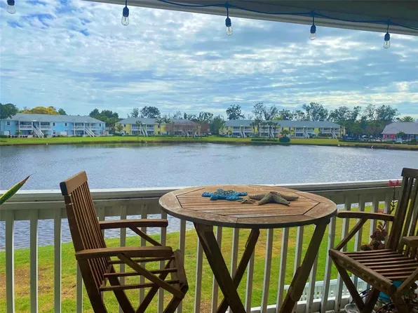 158 Pompano Dr SE APT C, Saint Petersburg, FL 33705