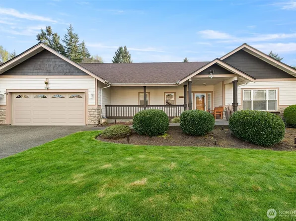 9069 Eagle Point Loop Road SE, Lakewood, WA 98498