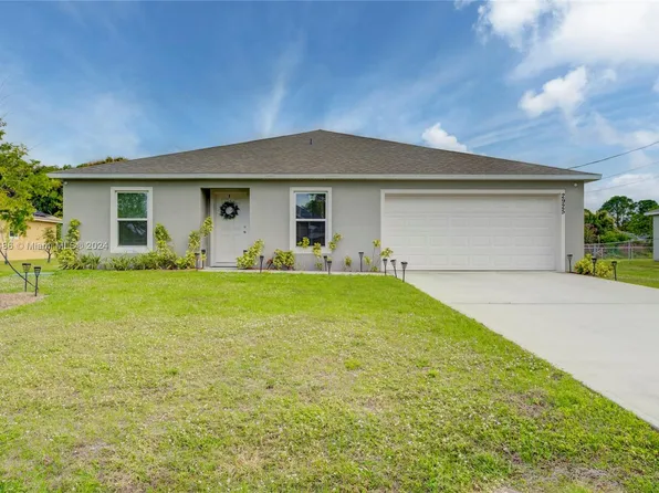 2925 SW Skyline St, Port Saint Lucie, FL 34953