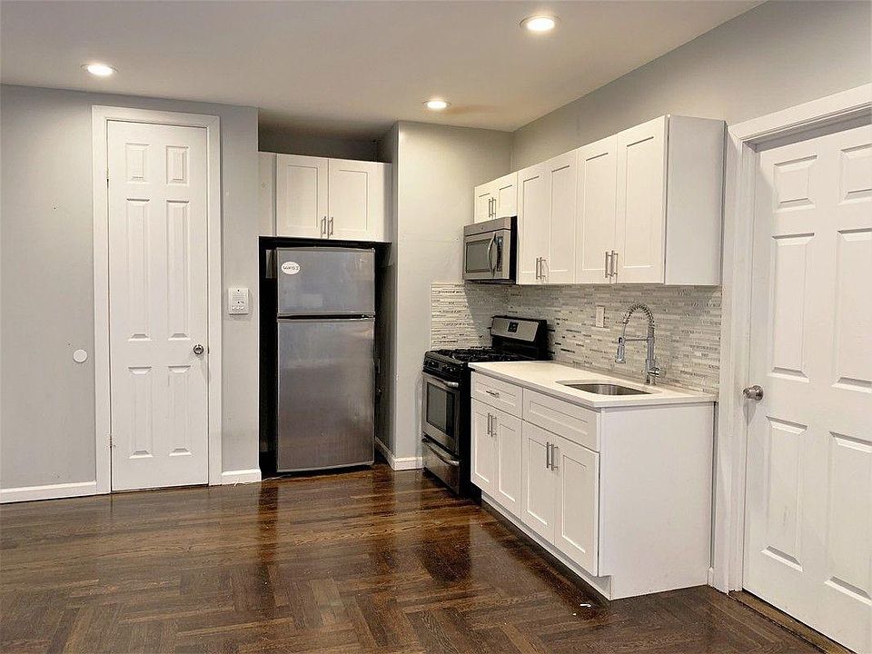 1st image of 2401 Davidson Ave APT 3