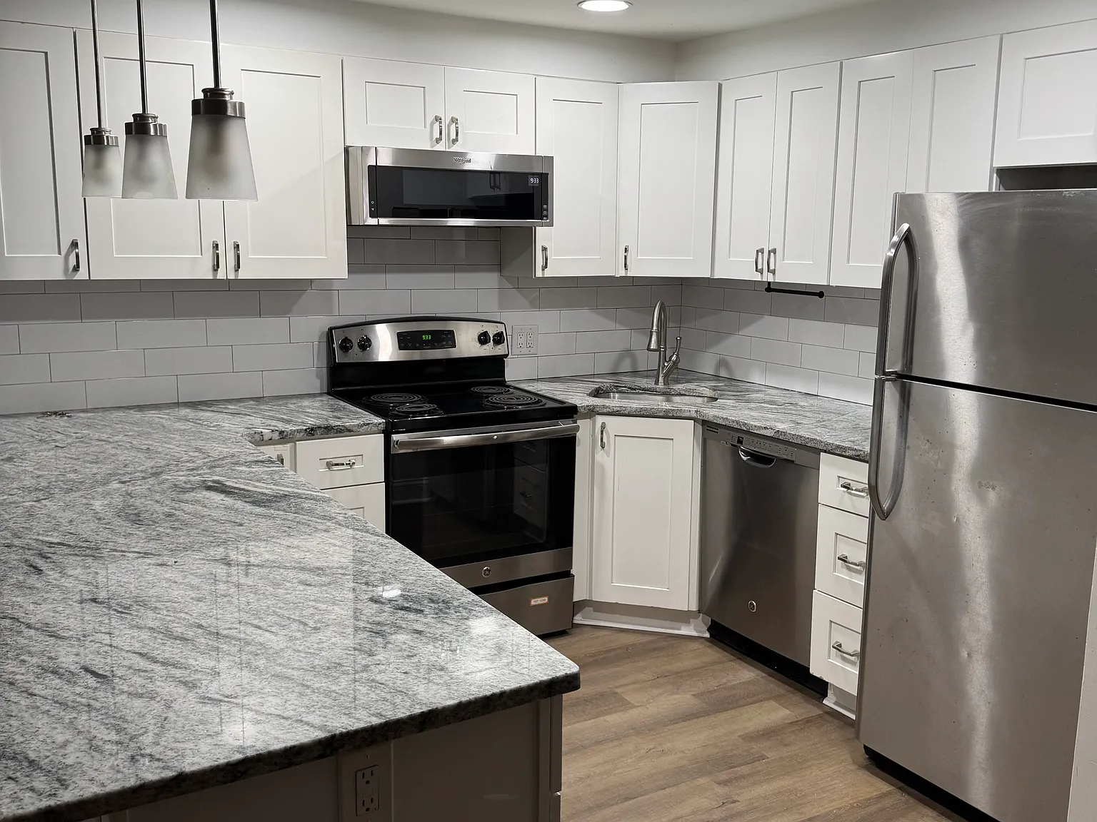 Pembroke Apartments — Photo 3