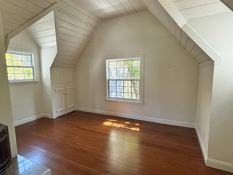 Upstairs Primary Bedroom