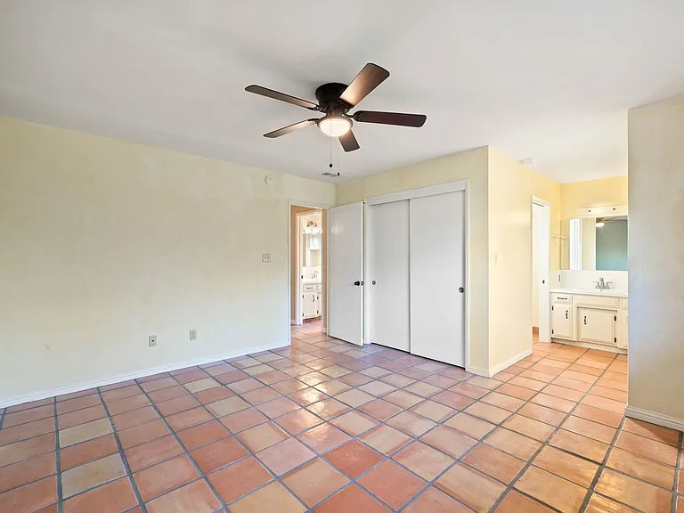 6412 Manchester Ln — Photo 15