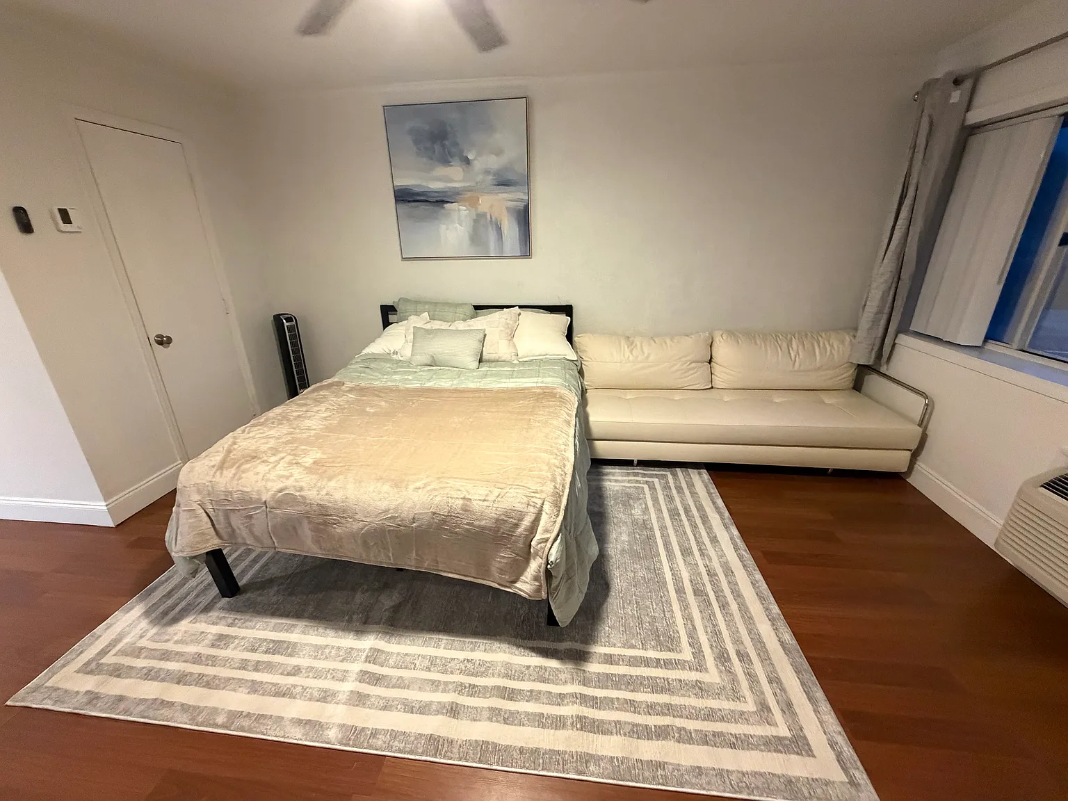 1 bed, 420 sqft, $1,299 — Photo 4