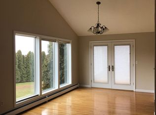 100 Mill Ln, Portsmouth, RI 02871