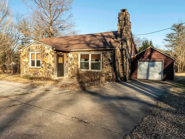 1878 Pump House Rd, Murphysboro, IL 62966