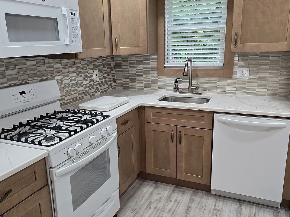 1st image of 66 Village Dr