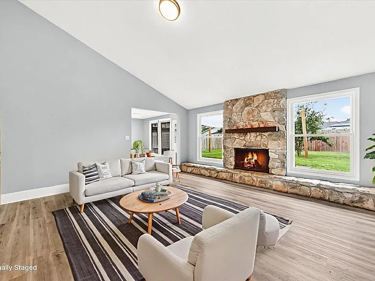 1749 Dawn Breeze Dr — Photo 9