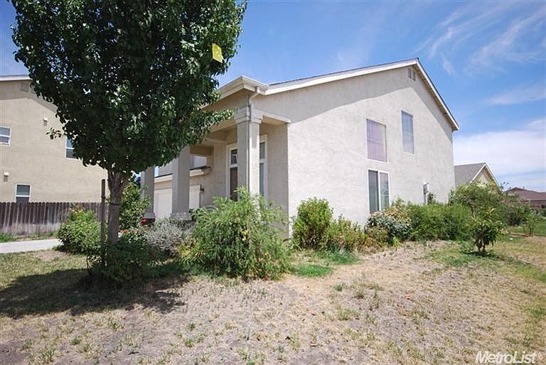 2nd image of 1720 Garibaldi Ct