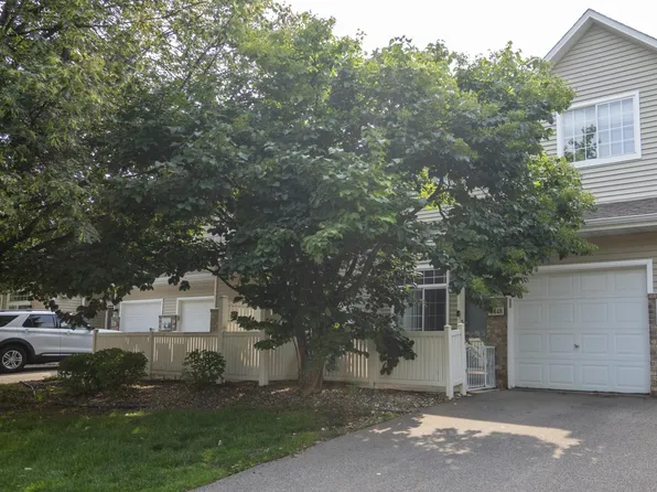 8448 Kimball Dr, Eden Prairie, MN 55347