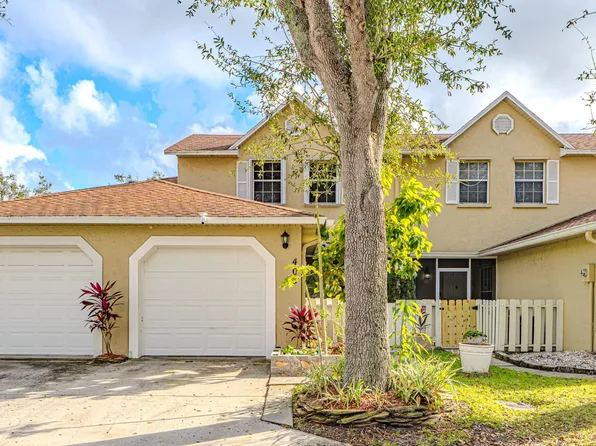 405 Maplewood Drive #405, Greenacres, FL 33415