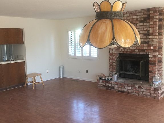 Family Room/Breakfast Nook