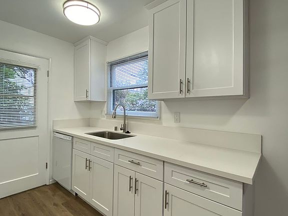 5th image of 11923-27 W Venice Blvd #25-10