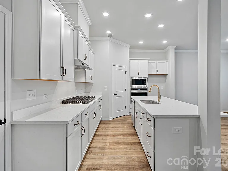 8054 Houser St — Photo 10
