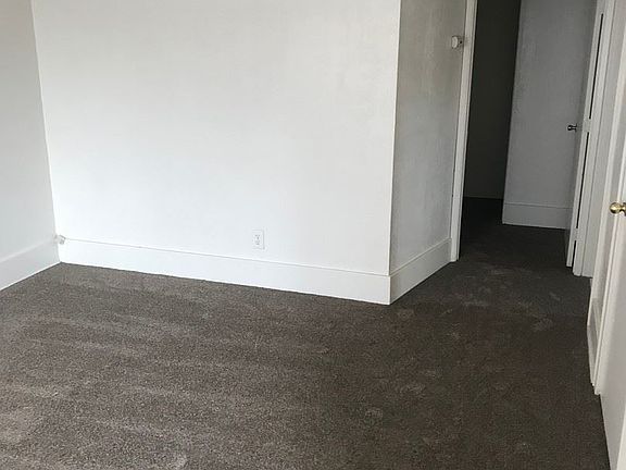 5th image of 861 N Euclid Ave