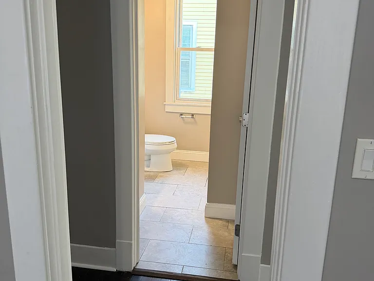 214 Lombard St #2 — Photo 8