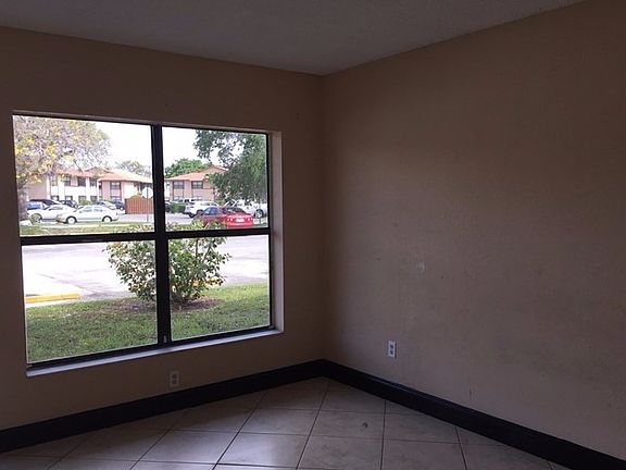 Additional Living Room
