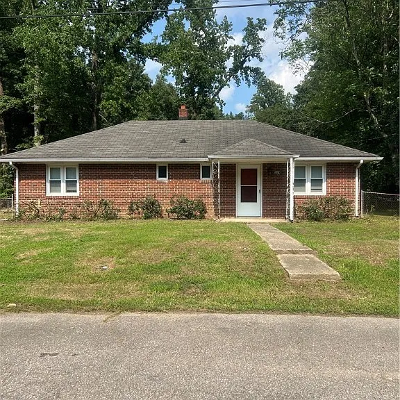 1409 Surry Ave — Photo 1