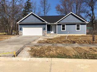 40034 Ryan Ct, Elyria, OH