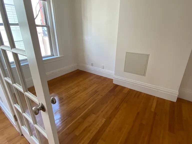 254 Newbury St #16 — Photo 6